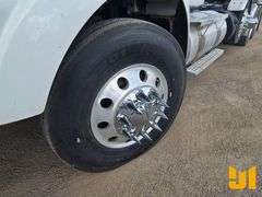 2018 KENWORTH T8 SERIES TRI AXLE DAY CAB TRUCK TRACTOR VIN: 1XKDP4EX0JR188496