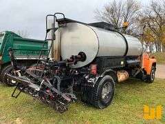 1994 FORD F-800 S/A ASPHALT DISTRIBUTOR TRUCK VIN: 1FDYK84E4RVA07420