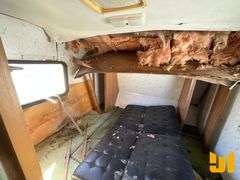 1996 KOMFORT 26FS FIFTH WHEEL CAMPER VIN: K53KFM21T1017287