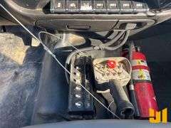 2019 CHEVROLET SILVERADO 5500HD FEC 4400 LB BOOM TRUCK VIN: 1HTKHPVK8KH885611