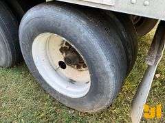 2002 UTILITY TRAILER MANUFACTURER VS2DC 53'X102" VAN TRAILER VIN: 1UYVS25372C825602