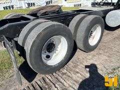 2009 VOLVO TRUCK VNL TANDEM AXLE DAY CAB TRUCK TRACTOR VIN: 4V5NC9EG69N271264