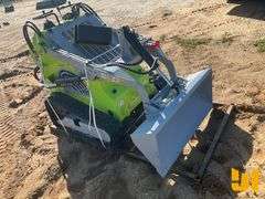 UNUSED 2025 LANDHONOR LDH-T460 STAND ON MULTI TERRAIN LOADER SN: 25010705033YM