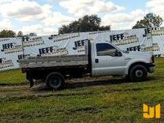 2007 FORD F-350 SINGLE AXLE REGULAR CAB FLATBED TRUCK VIN: 1FDWF365X7EA83586