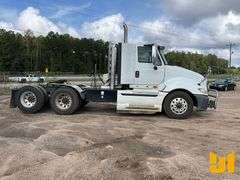 2017 INTERNATIONAL LF687 TANDEM AXLE DAY CAB TRUCK TRACTOR VIN: 3HSDJAPR0HN511128