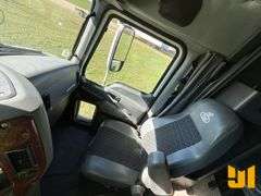 2014 MACK CXU (PINNACLE) TANDEM AXLE TRUCK TRACTOR VIN: 1M1AW07YXEM040682