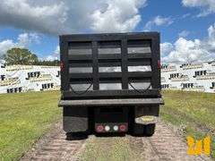 2003 KENWORTH T800 TRI-AXLE DUMP TRUCK VIN: 1NKDXUEXX3J383453