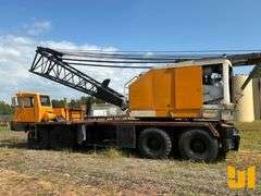 1979 TRUCK CRANE