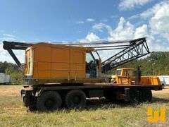 1979 TRUCK CRANE