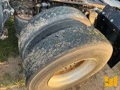 2007 FREIGHTLINER COLUMBIA TANDEM AXLE DAY CAB TRUCK TRACTOR VIN: 1FUJA6CGX7LX37768