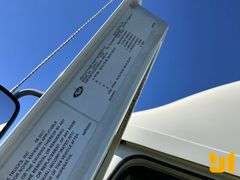 2014 MACK CXU (PINNACLE) TANDEM AXLE TRUCK TRACTOR VIN: 1M1AW07YXEM040682