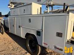 2019 CHEVROLET SILVERADO 6500 HD 4X4 BUCKET TRUCK VIN: 1HTKJPVM9KH885722