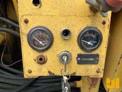 1998 GEHL 1448 CRAWLER ASPHALT PAVER SN: IP1017210