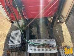 2005 INTERNATIONAL 8600 SINGLE AXLE SLEEPER TRUCK TRACTOR VIN: 1HSHXAHRX5J000376