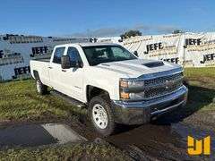 2019 CHEVROLET SILVERADO 2500HD CREW CAB 4X2 PICKUP VIN: 1GC1CREY8KF189267