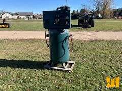 2005 IRON AIR DF410822-05V5 STATIONARY AIR COMPRESSOR SN: 566284777