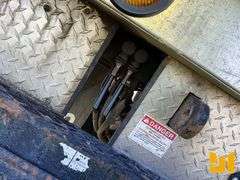 2013 INTERNATIONAL SF625 T/A DIGGER DERRICK TRUCK TEREX COMMANDER C4050 VIN: 1HTWGAZR8DJ353442