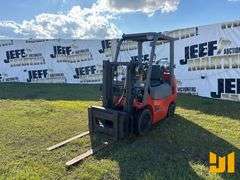 TOYOTA 4700 CUSHION TIRE FORKLIFT