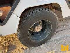 2019 CHEVROLET SILVERADO 6500 HD 4X4 BUCKET TRUCK VIN: 1HTKJPVM9KH885722