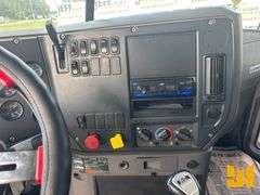 2017 MACK GU813 (GRANITE) TRI-AXLE DUMP TRUCK VIN: 1M2AX16C3HM037843