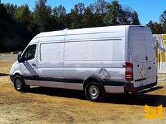 2011 MERCEDES BENZ 2500 2WD CARGO VAN VIN: WD3PE8CB6B5558527