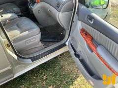 2008 TOYOTA SIENNA VIN: 5TDZK22C58S192397 FWD