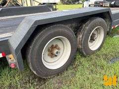 2015 LOAD TRAIL TAG A LONG EQUIPMENT TRAILER VIN: 4ZECH1826F1090982