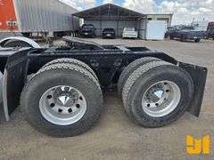 2018 KENWORTH T8 SERIES TRI AXLE DAY CAB TRUCK TRACTOR VIN: 1XKDP4EX0JR188496