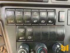 2018 INTERNATIONAL LT625 TANDEM AXLE DAY CAB TRUCK TRACTOR VIN: 3HCDZAPR9JL172195