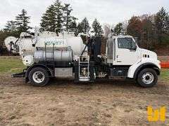 2001 STERLING TRUCK L7500 S/A VAC VIN: 2FZAA0AK51AF13774