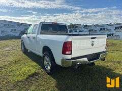 2019 RAM 1500 CREW CAB 4X4 PICKUP VIN: 1C6RR7FT2KS619429