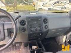 2005 FORD F-150 XL EXTENDED CAB 4X2 PICKUP VIN: 1FTRF12W95NA26474