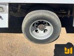 2018 CHEVROLET SILVERADO 3500HD DRW S/A UTILITY TRUCK VIN: 1GB3CYCG9JF218209