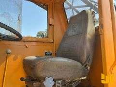 1979 TRUCK CRANE