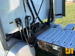 2014 MACK CXU (PINNACLE) TANDEM AXLE TRUCK TRACTOR VIN: 1M1AW07YXEM040682