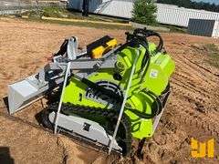 UNUSED 2025 LANDHONOR LDH-T460 STAND ON MULTI TERRAIN LOADER SN: 25010705033YM