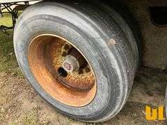 2001 UTILITY TRAILER MANUFACTURER VS2DC 53'X102" VAN TRAILER VIN: 1UYVS25301C602901