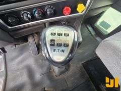 2018 KENWORTH T8 SERIES TRI AXLE DAY CAB TRUCK TRACTOR VIN: 1XKDP4EX0JR188496