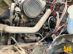 1994 FORD F-800 S/A ASPHALT DISTRIBUTOR TRUCK VIN: 1FDYK84E4RVA07420