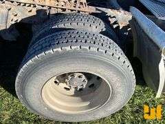 2007 VOLVO TRUCK VNL TANDEM AXLE DAY CAB TRUCK TRACTOR VIN: 4V4NC9GH47N481594