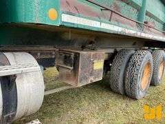 1998 VOLVO WG64 TANDEM AXLE DUMP TRUCK VIN: 4VHJCCFD7WN860211