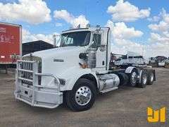 2018 KENWORTH T8 SERIES TRI AXLE DAY CAB TRUCK TRACTOR VIN: 1XKDP4EX0JR188496