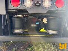 2018 KENWORTH T3 SERIES SINGLE AXLE REAR DISCHARGE MIXER TRUCK VIN: 2NKHHM6X2JM195027