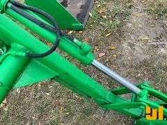 JOHN DEERE 240 SL LOADER SN: 001400W