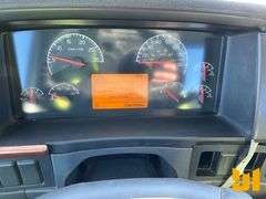 2007 VOLVO TRUCK VNL TANDEM AXLE DAY CAB TRUCK TRACTOR VIN: 4V4NC9GH47N481594