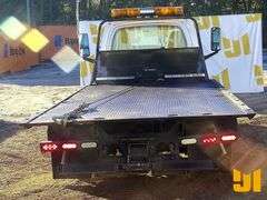 2004 CHEVROLET C5 SINGLE AXLE ROLLBACK TRUCK VIN: 1GBE5C1134F500886