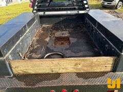 2011 CHEVROLET SILVERADO SINGLE AXLE CREW CAB 4X4 FLATBED TRUCK VIN: 1GB4KZCL7BF235859