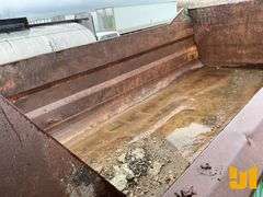 1998 VOLVO WG64 TANDEM AXLE DUMP TRUCK VIN: 4VHJCCFD7WN860211