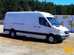 2011 MERCEDES BENZ 2500 2WD CARGO VAN VIN: WD3PE8CB6B5558527