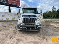 2017 INTERNATIONAL LF687 TANDEM AXLE DAY CAB TRUCK TRACTOR VIN: 3HSDJAPR0HN511128